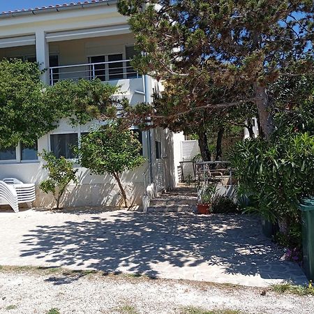 Apartment Sanja Петрчане Экстерьер фото