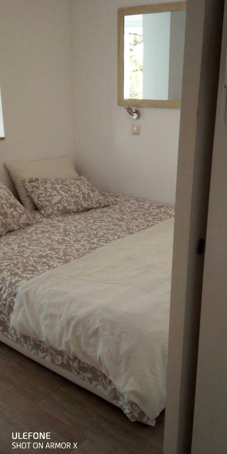 Apartment Sanja Петрчане Экстерьер фото