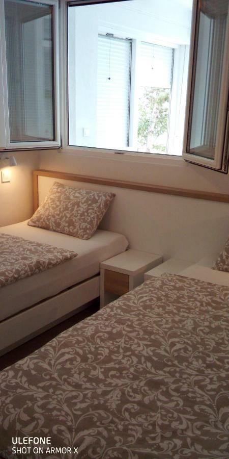 Apartment Sanja Петрчане Экстерьер фото